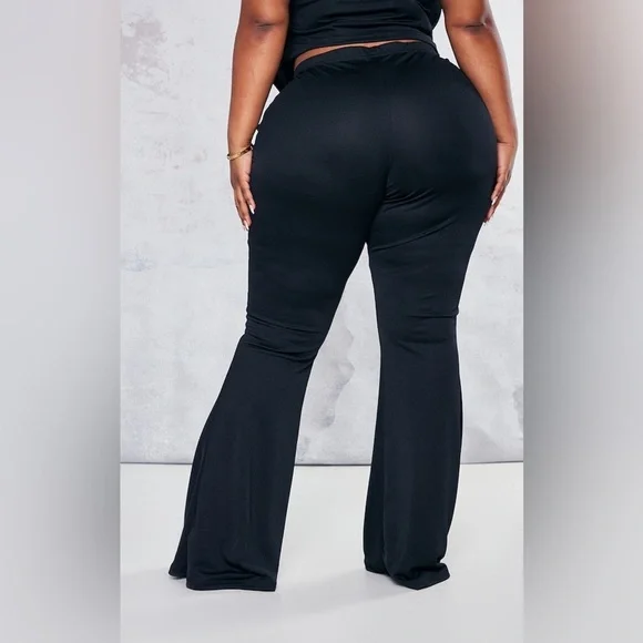 Pretty Little Thing: Plus Black Flare Leg High Waisted Trouser - Picture 2 of 14